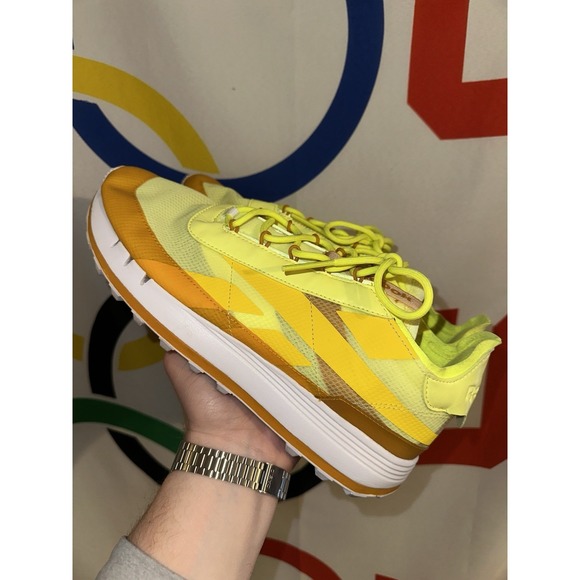 Reebok Legacy 83 Athletic Shoes Sneakers Womens 11 Yellow - Picture 3 of 7